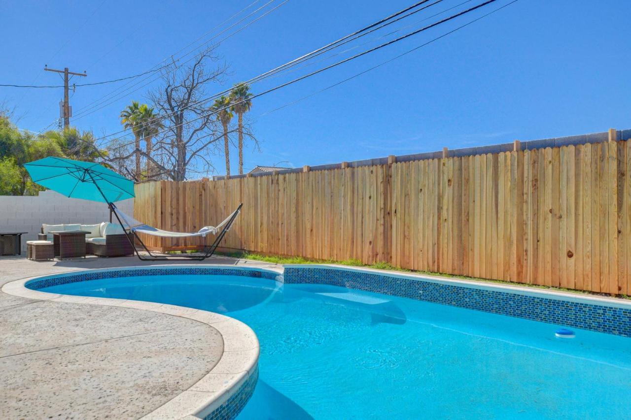Lady Luck Oasis Large Pool Central Dogs Welcome Las Vegas Extérieur photo